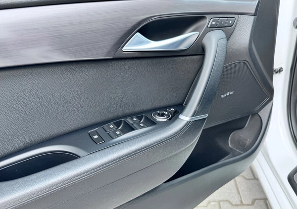 Hyundai i40 cena 59500 przebieg: 148460, rok produkcji 2019 z Chełmża małe 301
